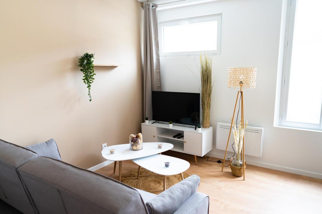 Appartement Confort Avec Parking Prive A Saumur Exterior foto